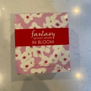 Fantasy In Bloom Eau de Toilette